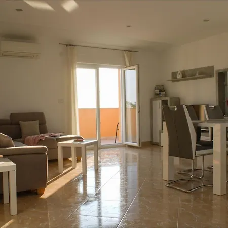 Apartament App Krase